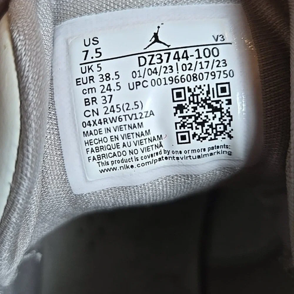 Nike Air Jordan 1 Elevate High SE DZ3744-100 Sail College Grey Gum Sz 7.5 Womens